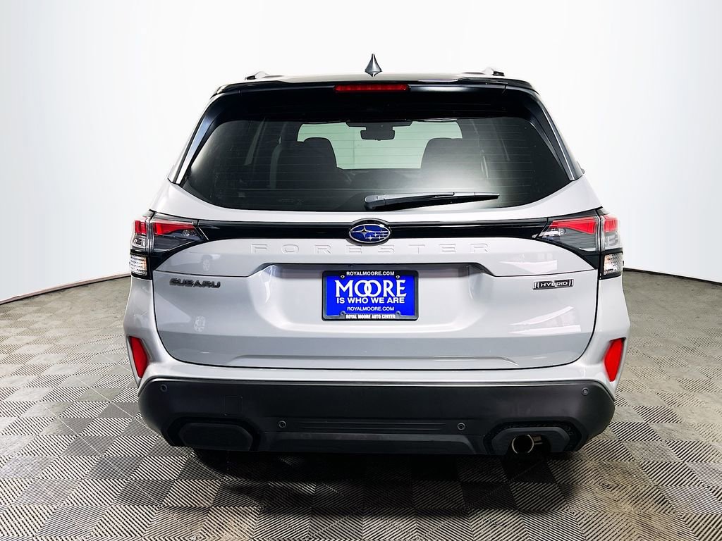 Used 2025 Subaru Forester Touring AWD/4WD image 6