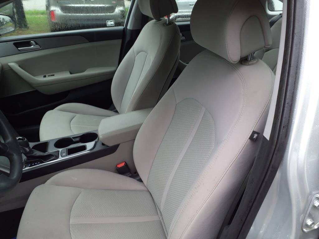 Used 2016 Hyundai Sonata SE FWD image 13