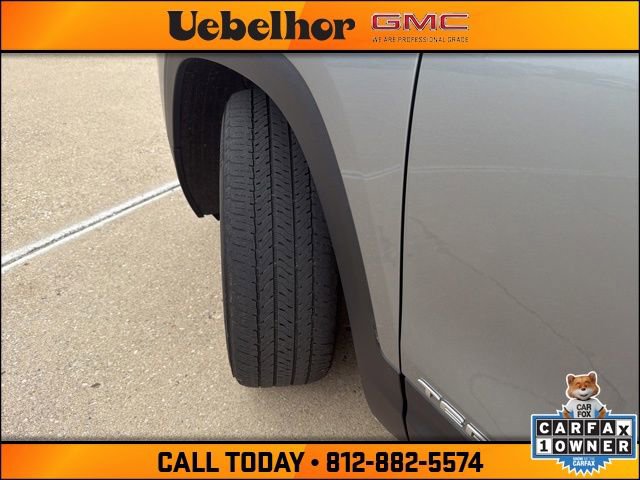 Used 2024 GMC Terrain SLE AWD/4WD image 20