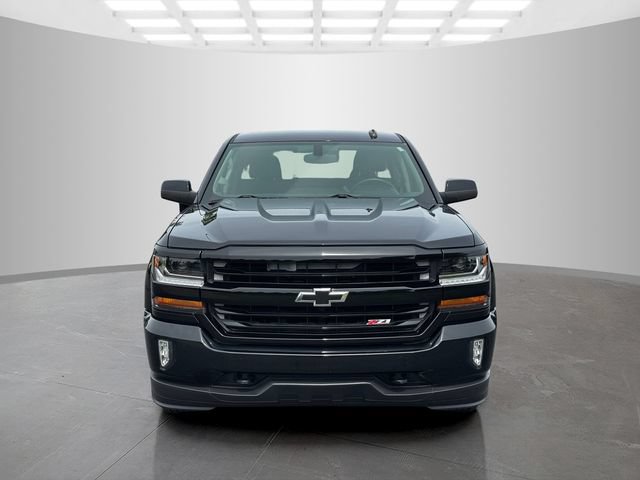 Used 2017 Chevrolet Silverado 1500 LT w/ Midnight Edition AWD/4WD image 2