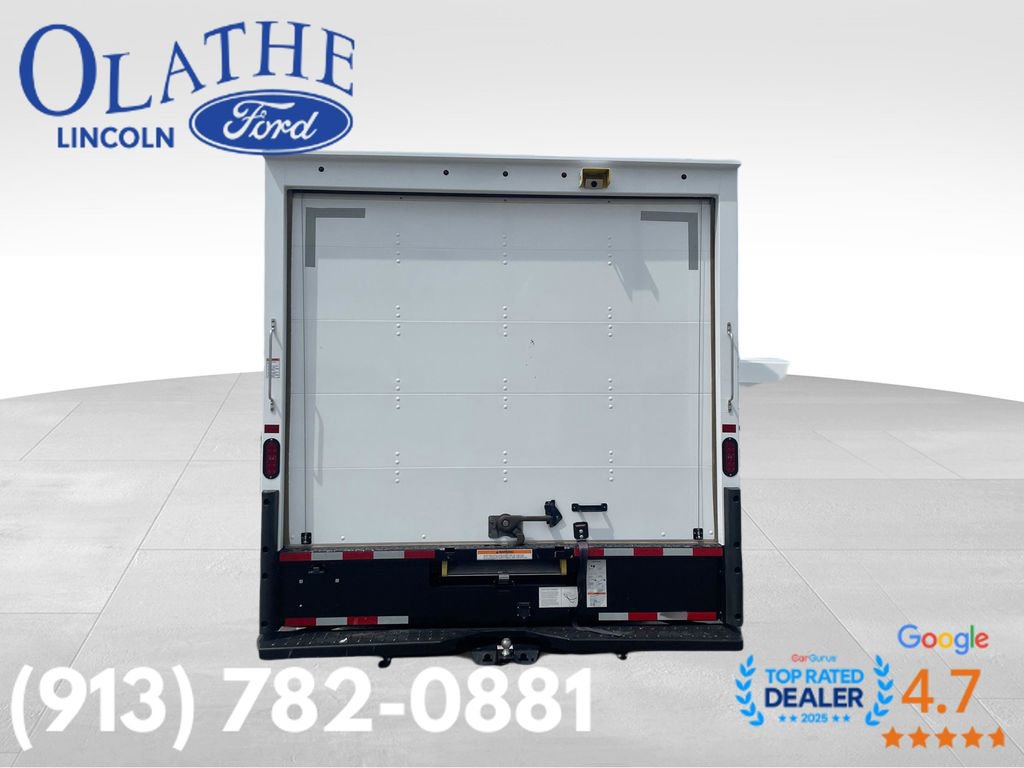Used 2023 Ford E-350 and Econoline 350 Super Duty w/ Driver's Safety Package RWD image 4