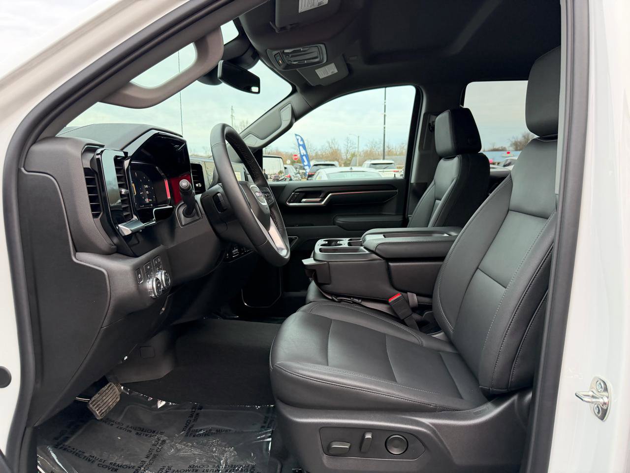 Used 2026 GMC Sierra 1500 SLT image 16