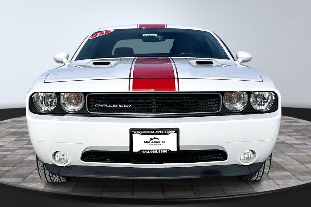 Used 2013 Dodge Challenger SXT RWD image 3