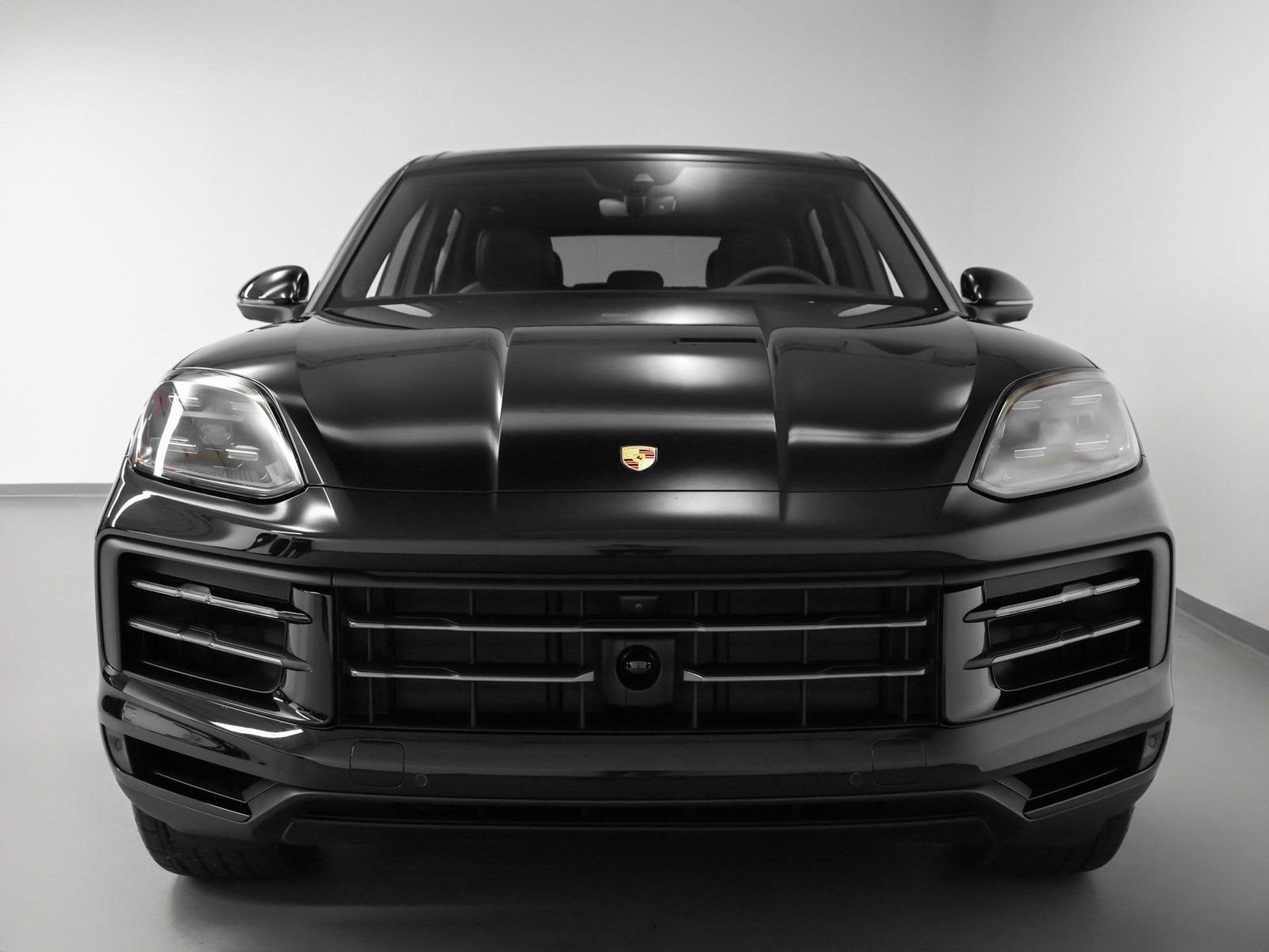 Certified 2025 Porsche Cayenne image 8