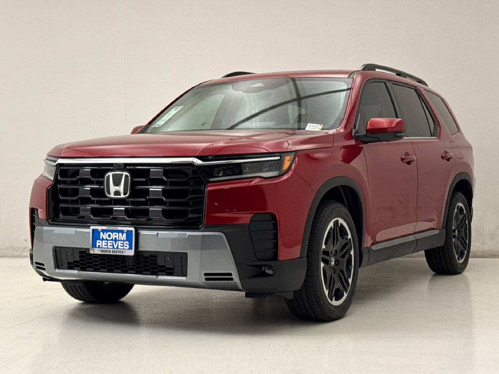New 2026 Honda Pilot Touring image 2