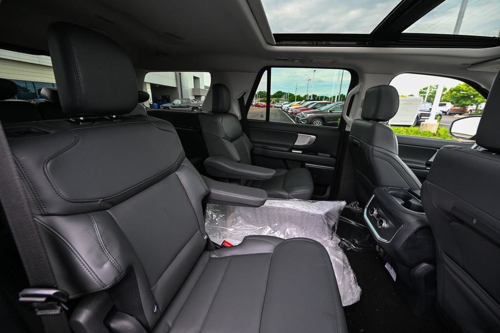 New 2026 Ford Expedition Active AWD/4WD image 26