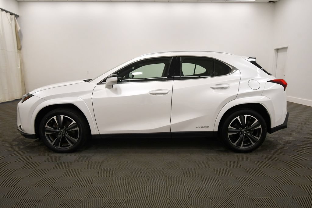 Used 2022 Lexus UX 250h w/ Premium Package AWD/4WD image 4