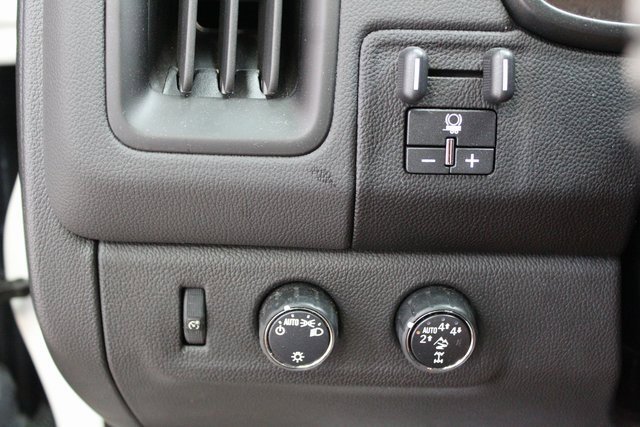 Used 2021 Chevrolet Colorado ZR2 image 13