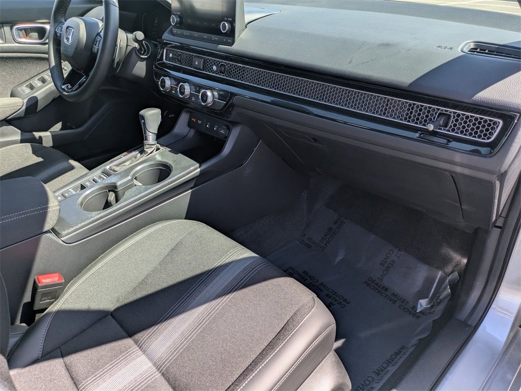 Used 2025 Honda Civic Sport image 26