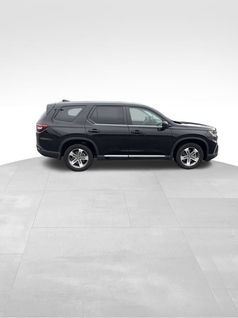 Used 2025 Honda Pilot EX-L image 12