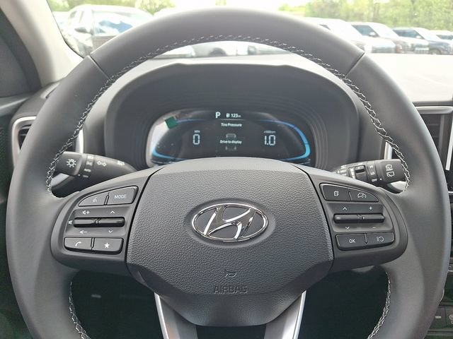 New 2026 Hyundai Venue SEL FWD image 15