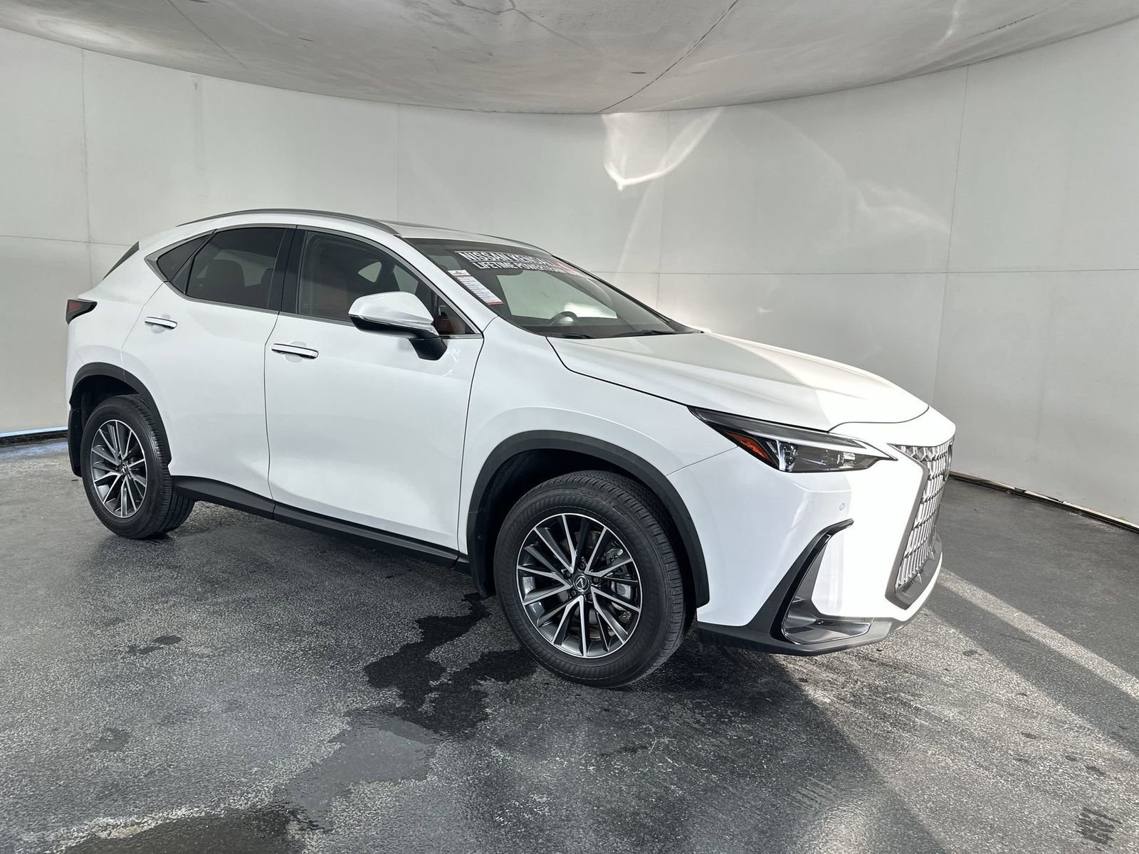 Used 2024 Lexus NX 350 AWD image 2