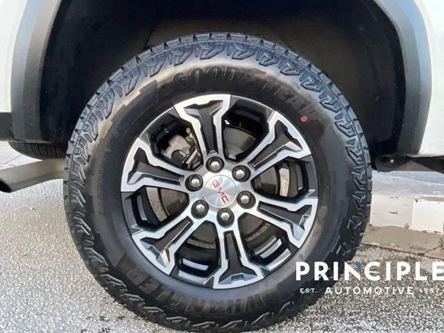 Used 2025 GMC Canyon AT4 AWD/4WD image 10