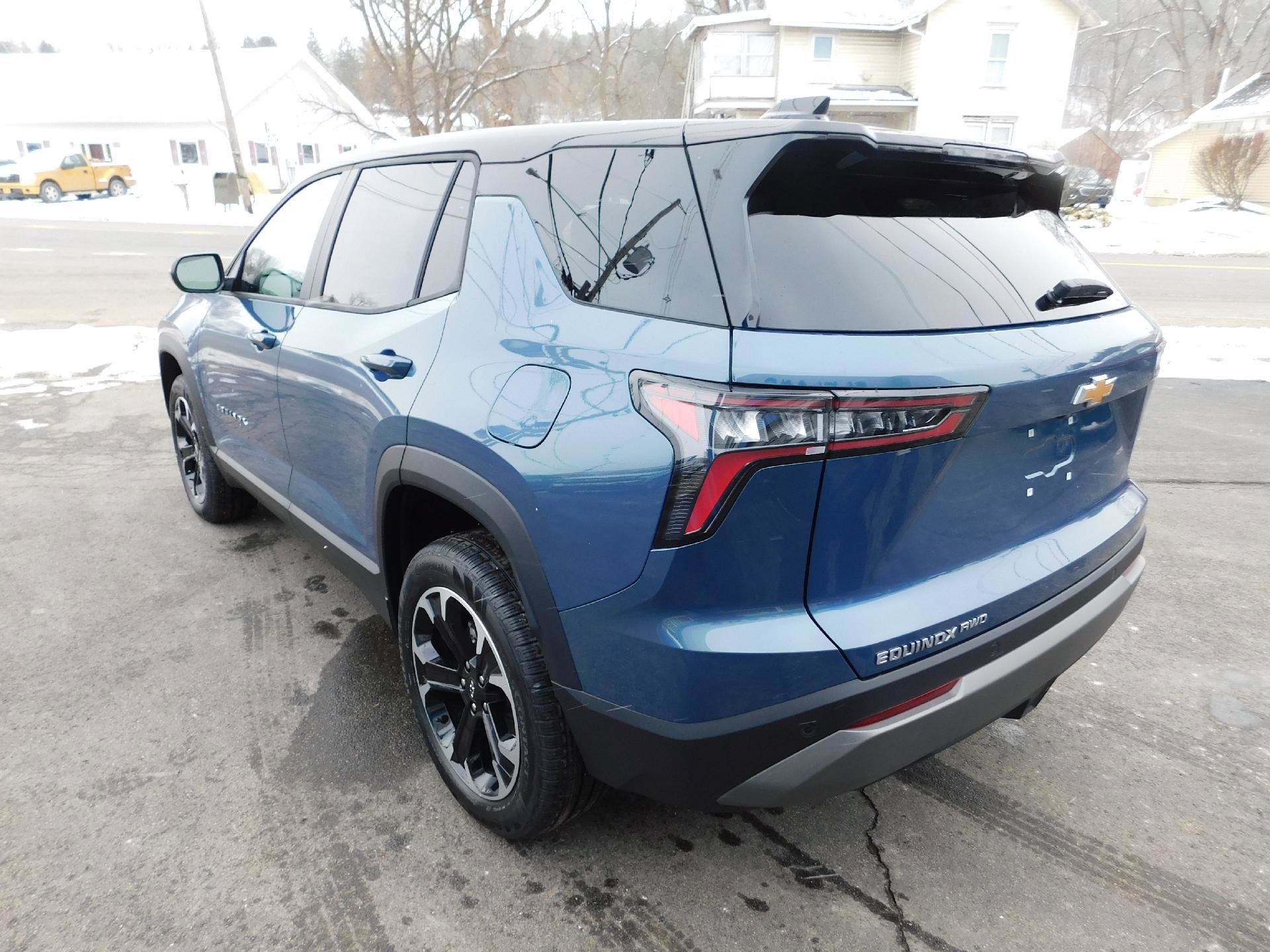New 2026 Chevrolet Equinox LT w/ Convenience Package II image 6