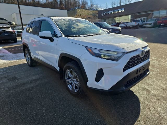 Used 2024 Toyota RAV4 LE image 7