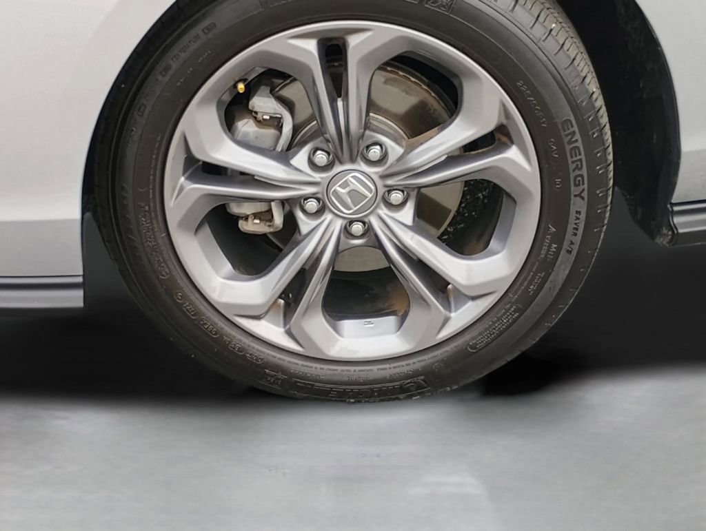 Used 2024 Honda Accord EX image 38