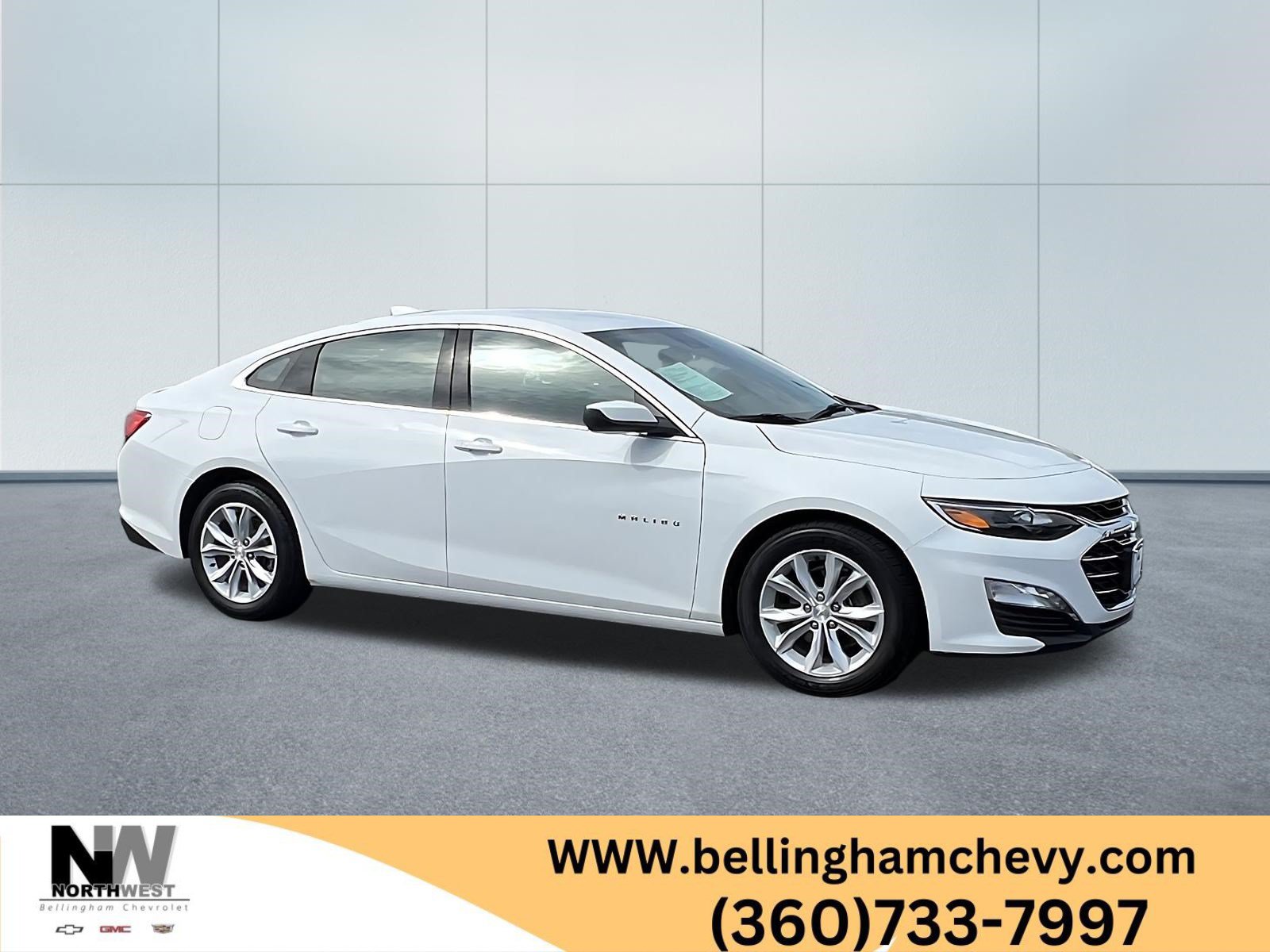 Used 2025 Chevrolet Malibu LT FWD image 1