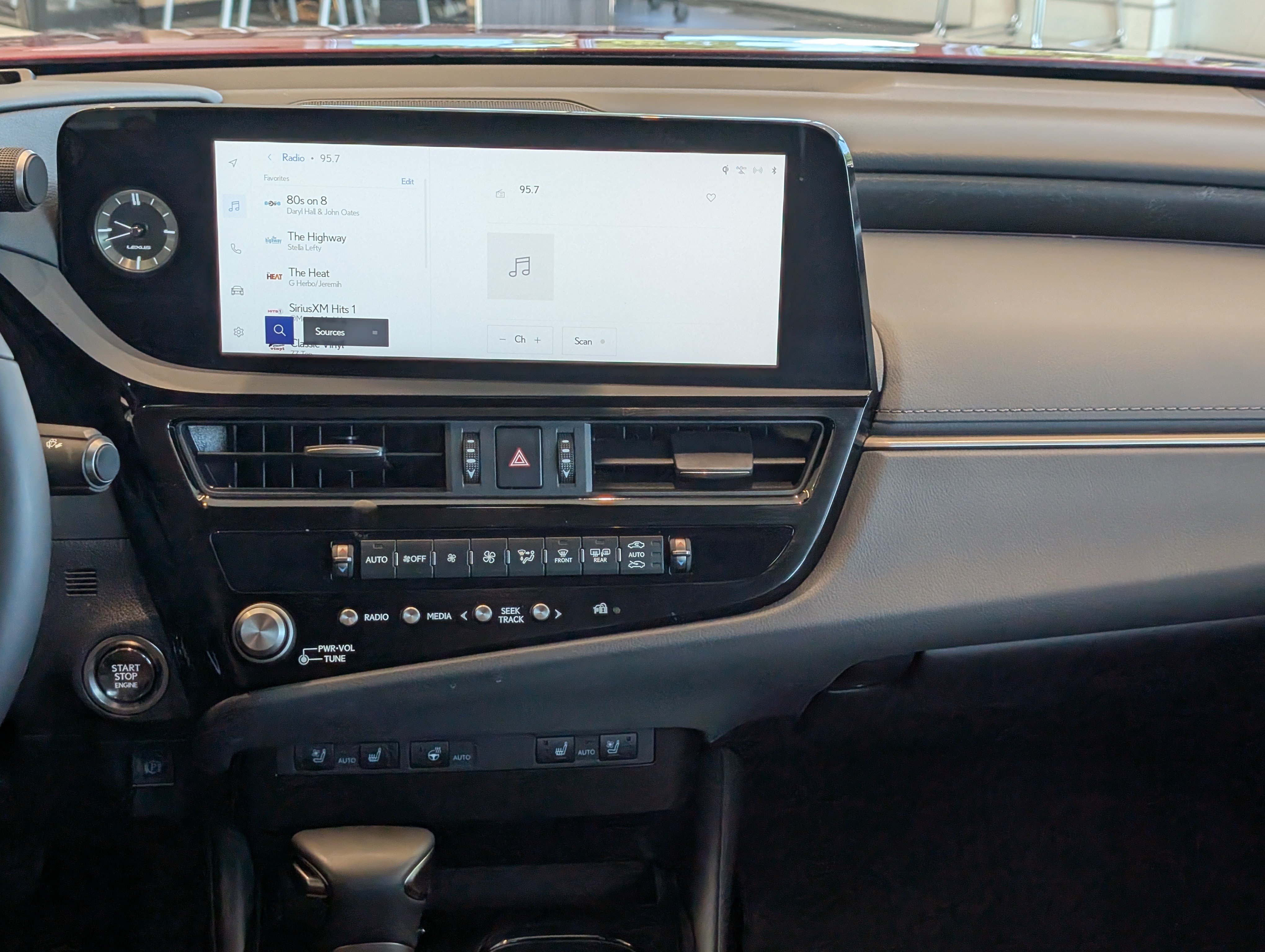 Certified 2025 Lexus ES 350 w/ Premium Package FWD image 18