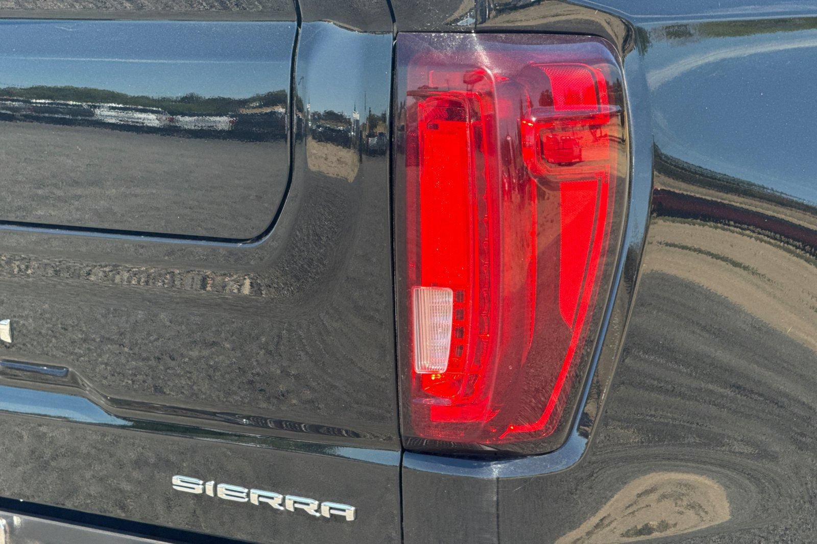Used 2025 GMC Sierra 1500 Denali AWD/4WD image 50