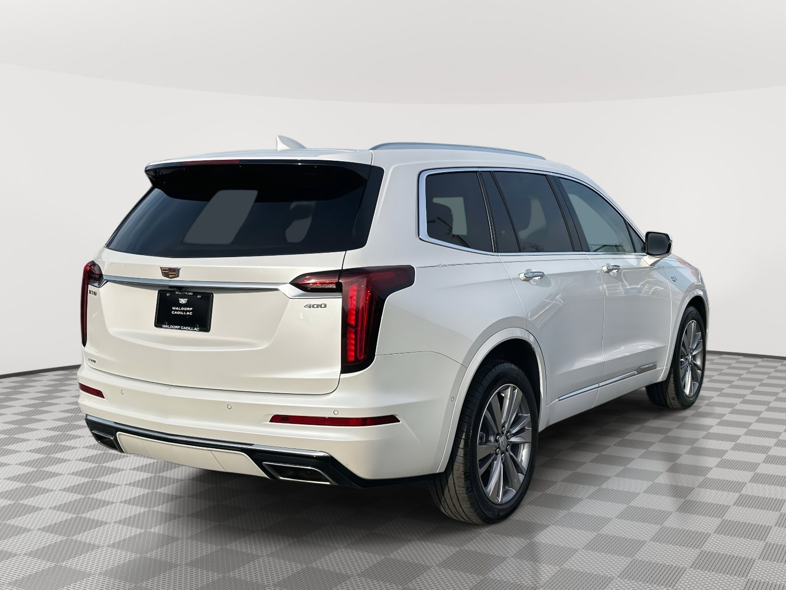 Certified 2023 Cadillac XT6 Premium Luxury w/ Platinum Package image 6