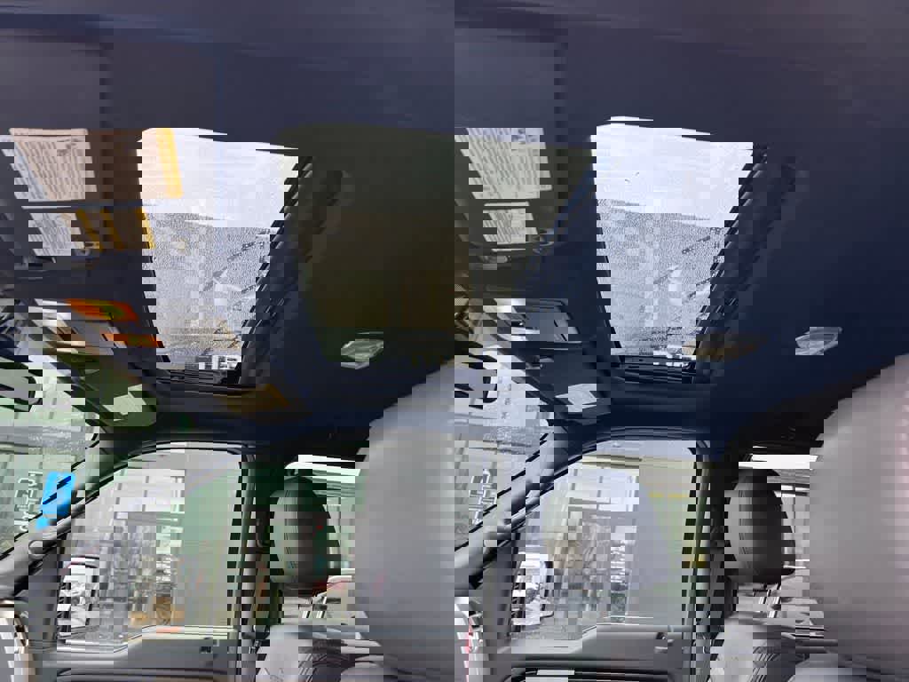 Used 2014 Ford F150 Platinum image 18