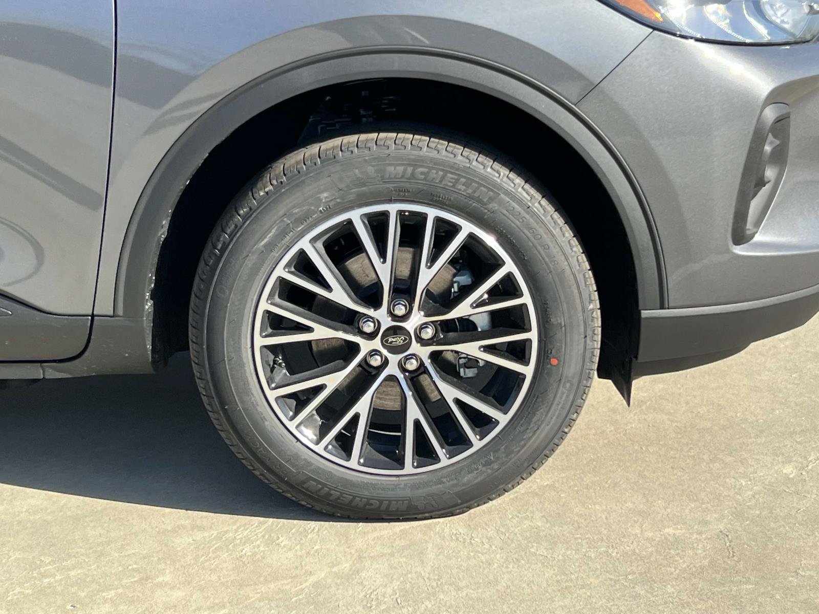 New 2025 Ford Escape SE FWD image 6