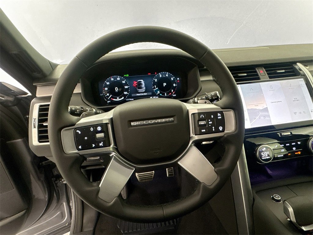 New 2026 Land Rover Discovery Limited Edition image 11