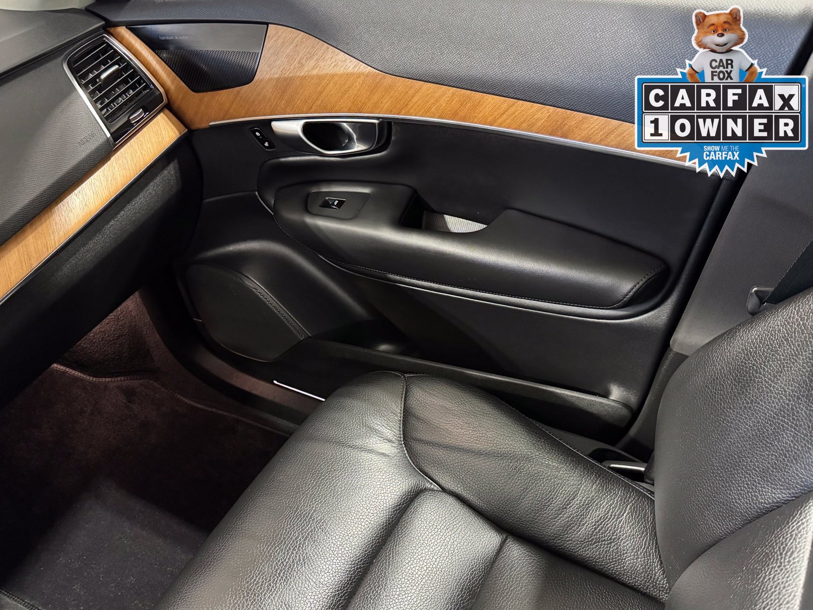 Used 2023 Volvo XC90 T8 Plus AWD/4WD image 42