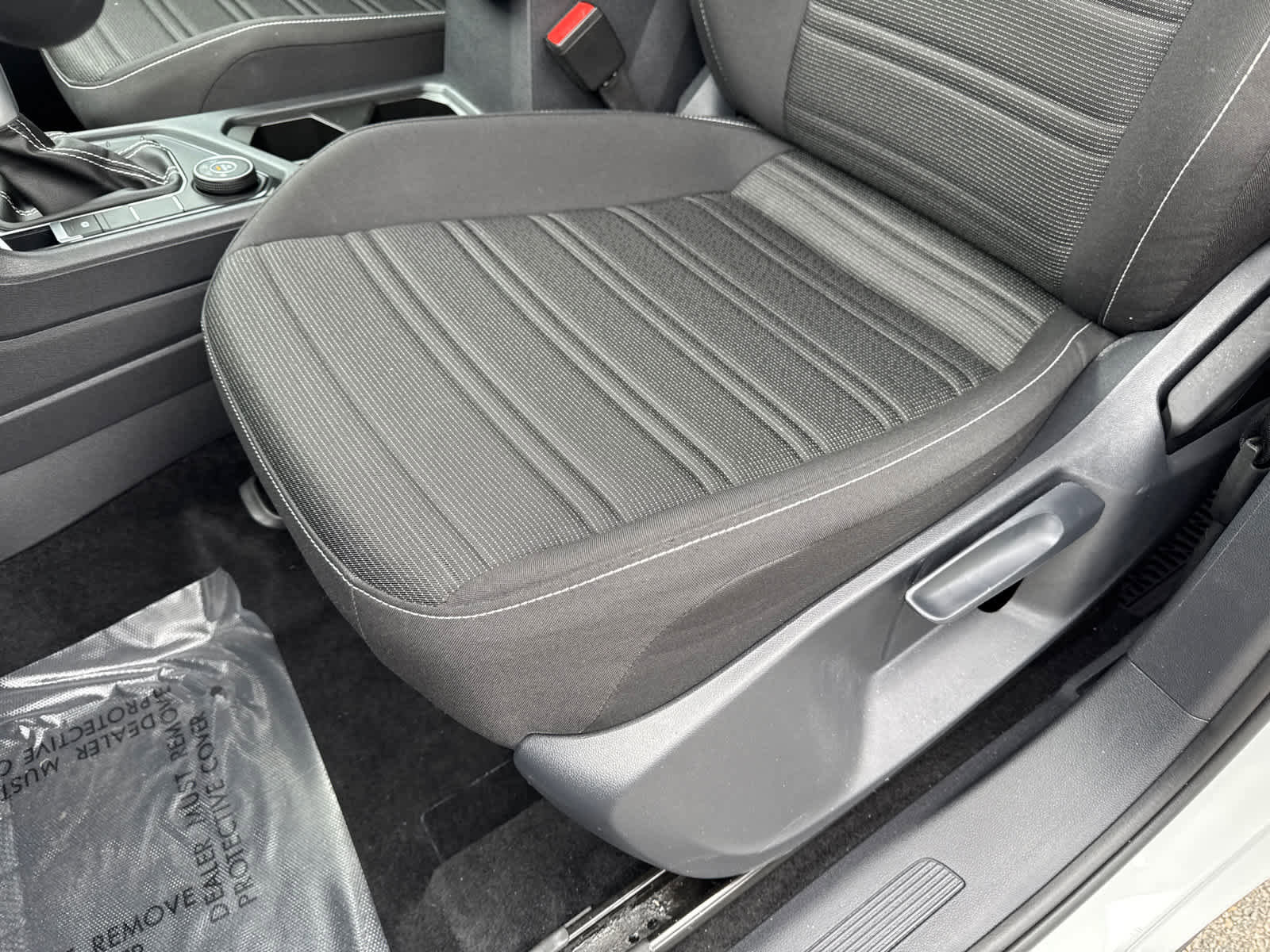 Used 2024 Volkswagen Tiguan S image 15