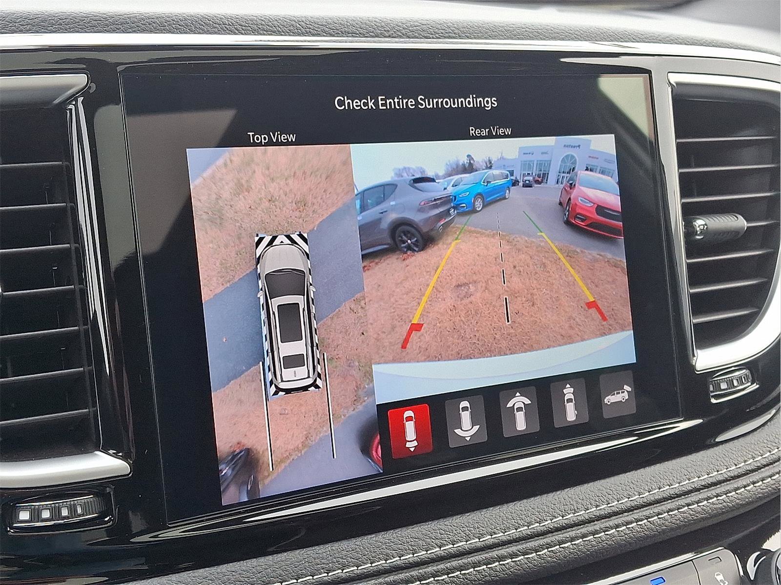 New 2026 Chrysler Pacifica Limited w/ S Appearance Package image 15