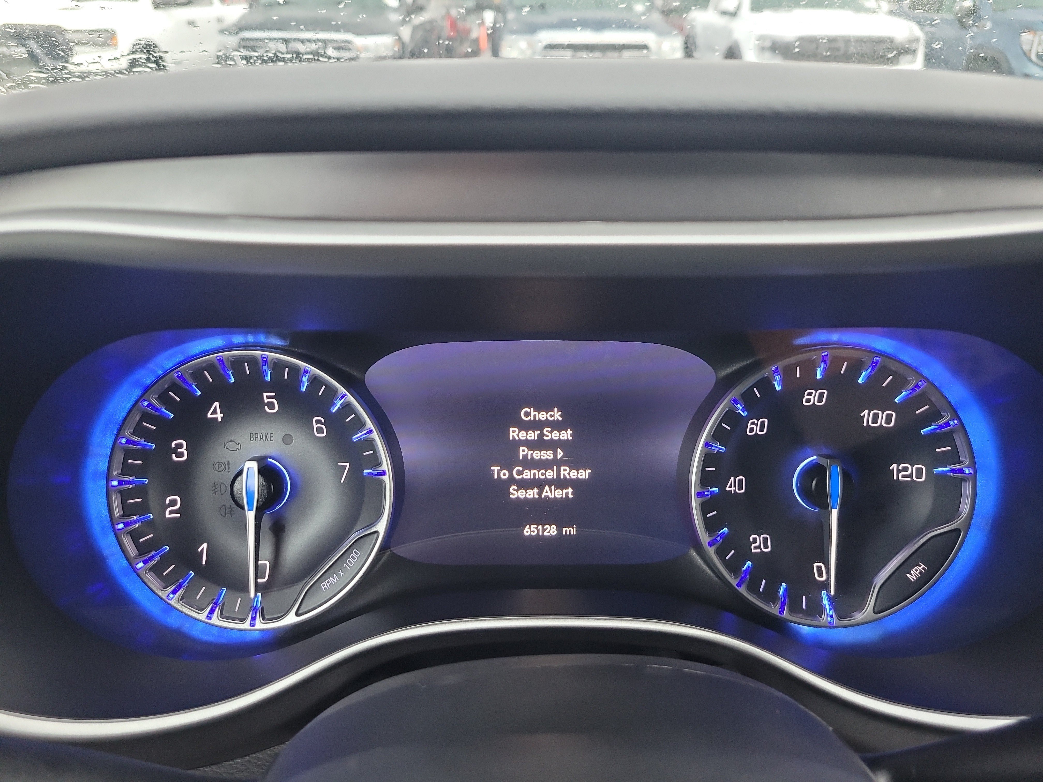 Used 2024 Chrysler Pacifica Touring-L FWD image 28
