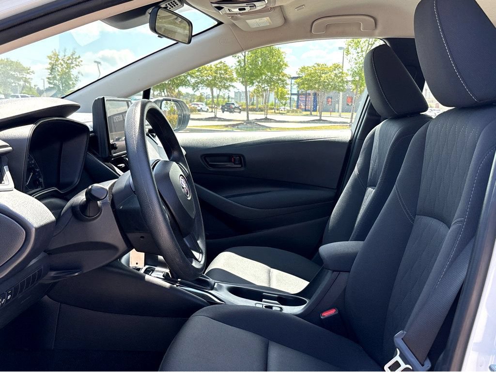Used 2024 Toyota Corolla LE FWD image 11