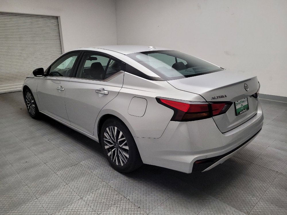Used 2024 Nissan Altima 2.5 SV image 5
