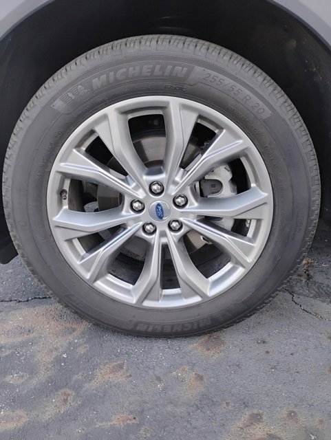 Certified 2023 Ford Explorer XLT w/ Equipment Group 202A image 21