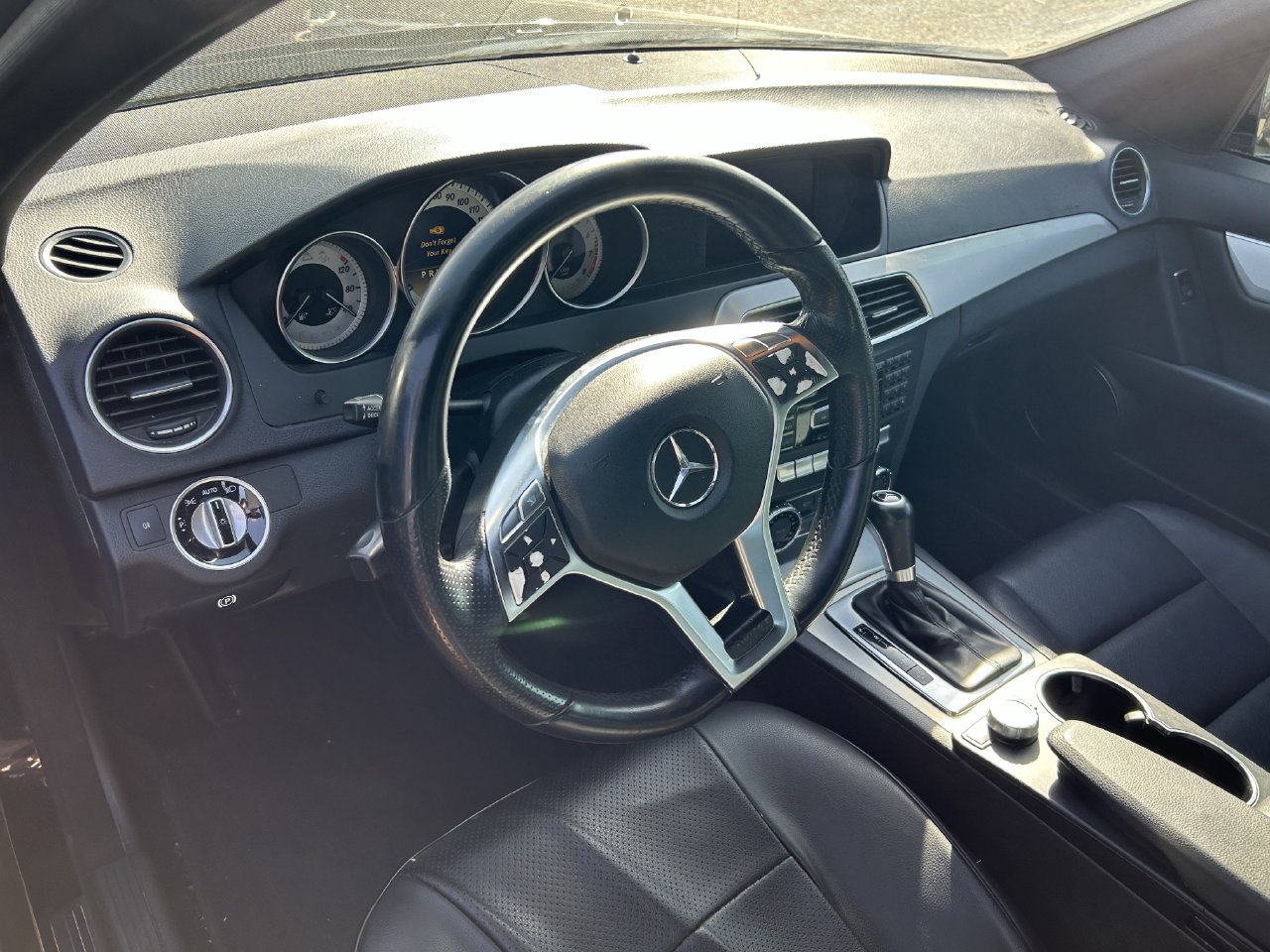 Used 2012 Mercedes-Benz C 250 Sedan image 10