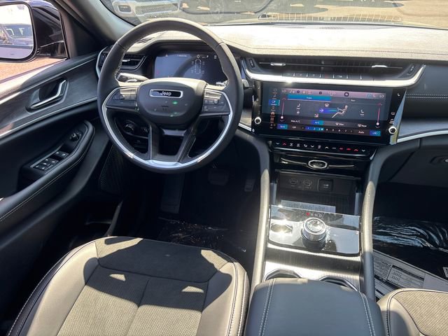 New 2026 Jeep Grand Cherokee L 4WD image 11