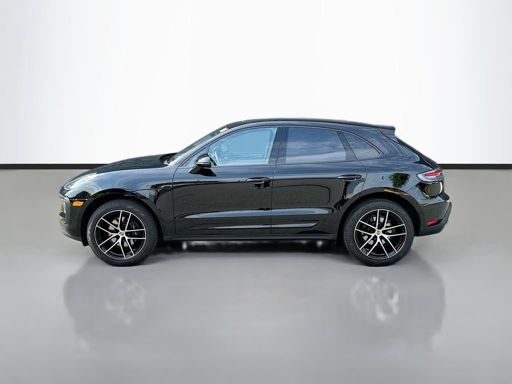 Certified 2026 Porsche Macan AWD/4WD image 2