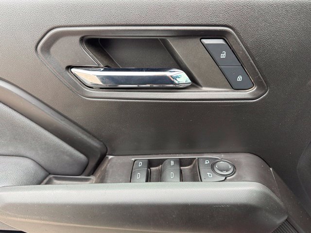 Used 2024 Chevrolet Colorado LT RWD image 9