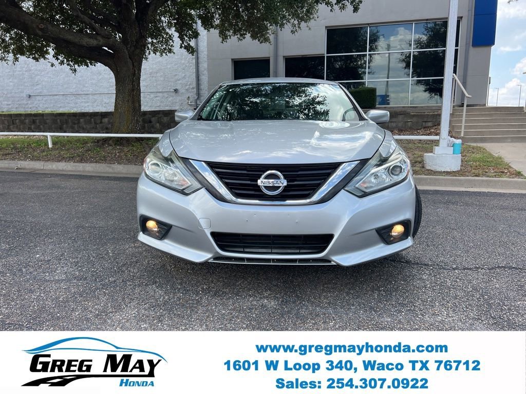 Used 2017 Nissan Altima 2.5 SV FWD image 2