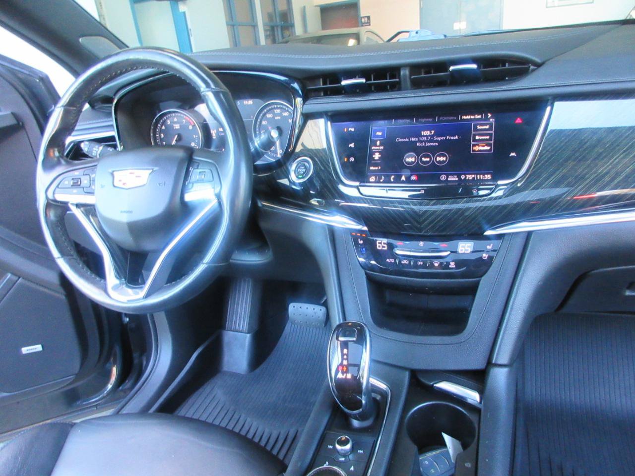 Used 2020 Cadillac XT6 Premium Luxury AWD/4WD image 47
