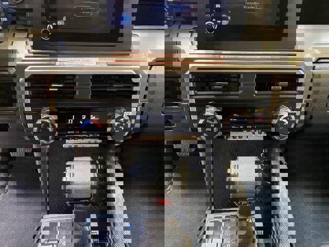 Used 2025 Toyota Tacoma TRD Off-Road image 43