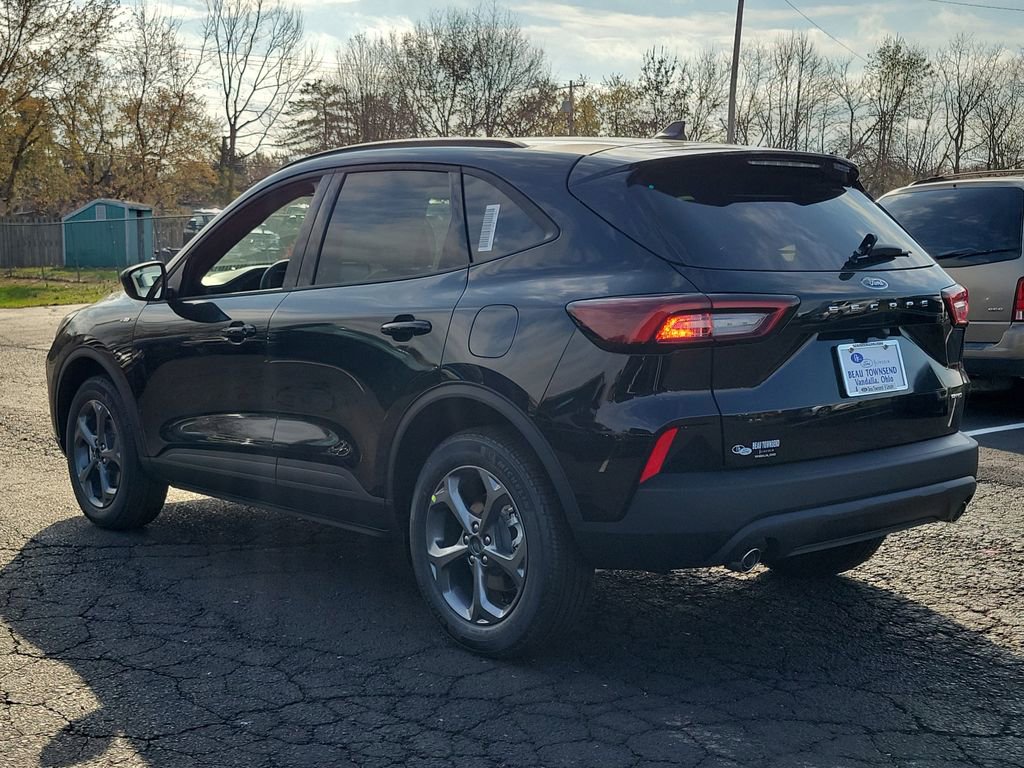 New 2026 Ford Escape ST-Line w/ Cold Weather Package image 6