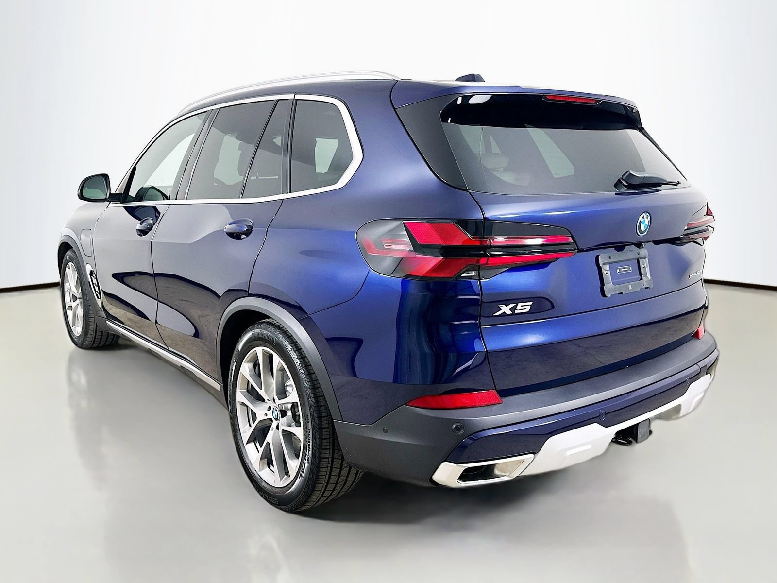 New 2026 BMW X5 xDrive50e AWD/4WD image 7