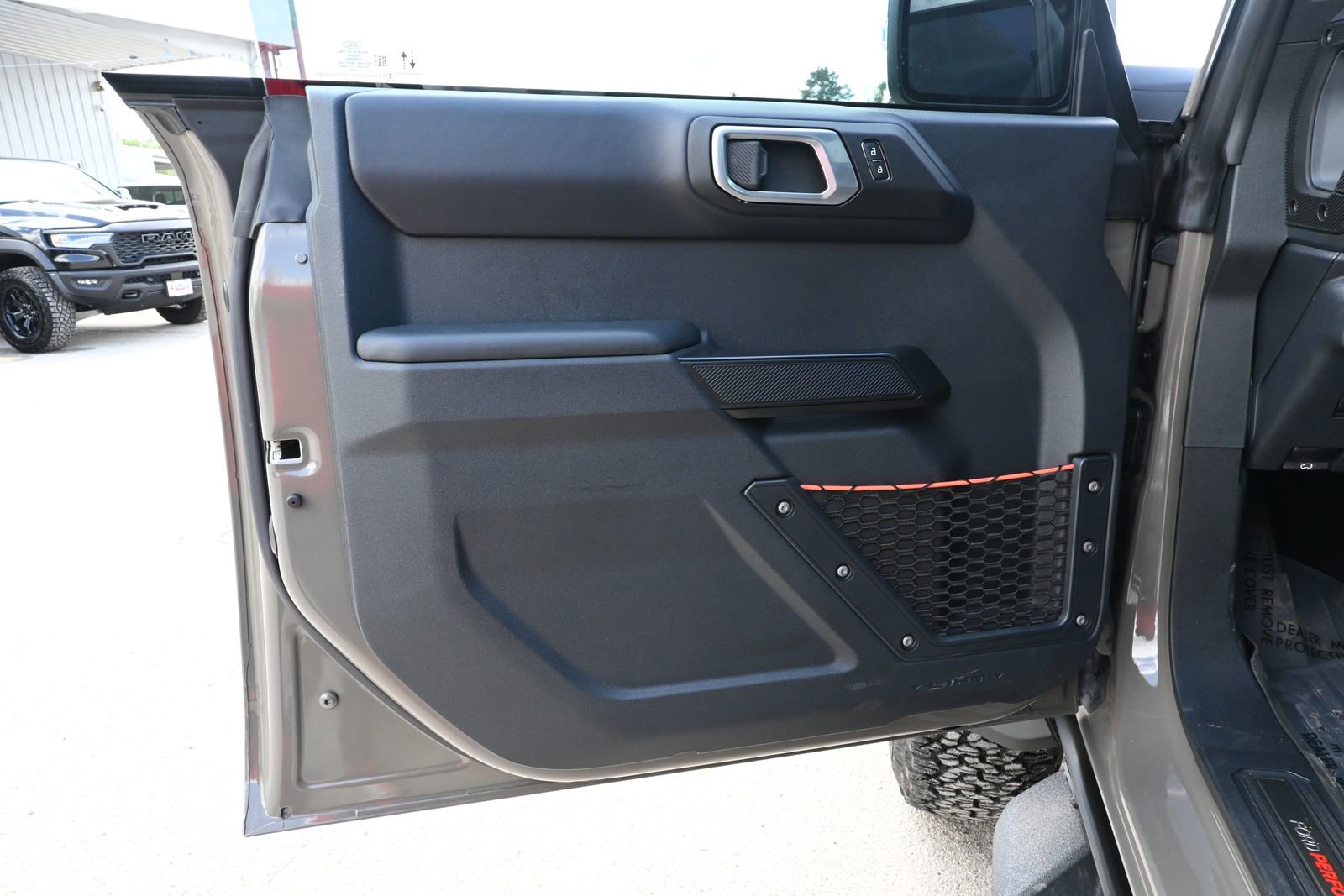 Used 2025 Ford Bronco Raptor AWD/4WD image 8