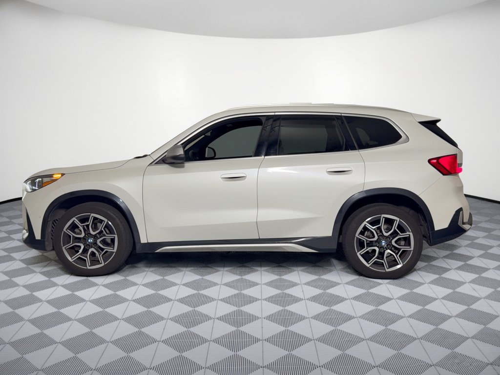 Certified 2024 BMW X1 xDrive28i w/ Technology Package AWD/4WD image 2