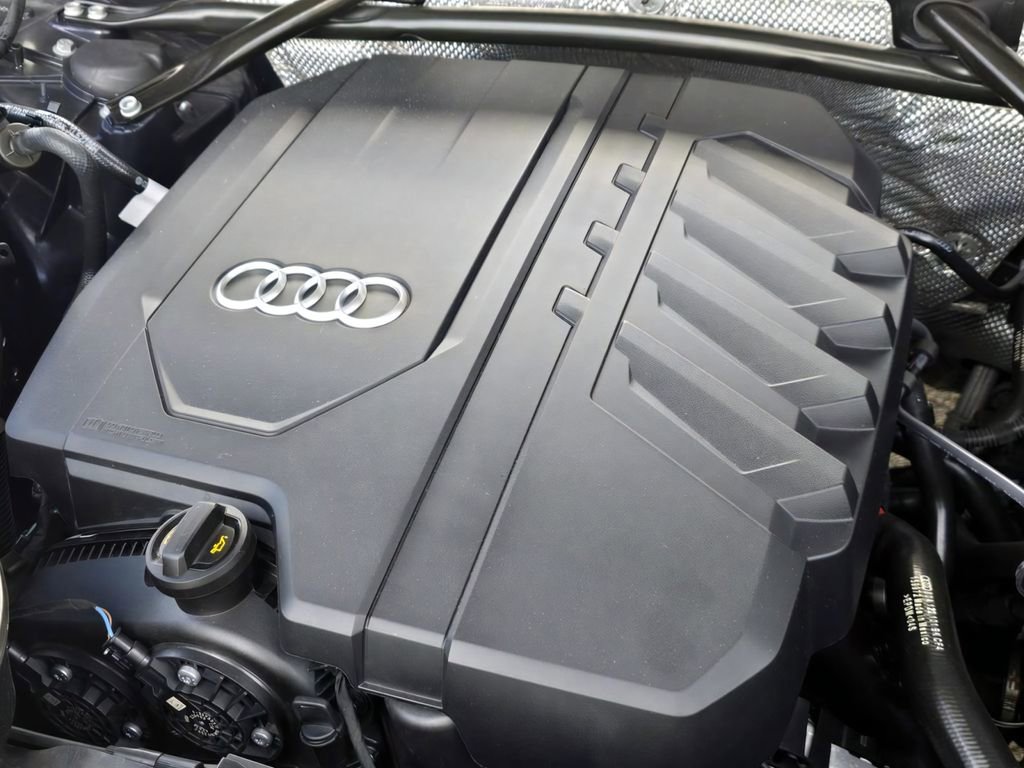 Used 2023 Audi Q5 2.0T Premium Plus w/ Premium Plus Package AWD/4WD image 11