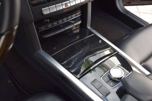 Used 2014 Mercedes-Benz E 250 BlueTEC Sedan image 55