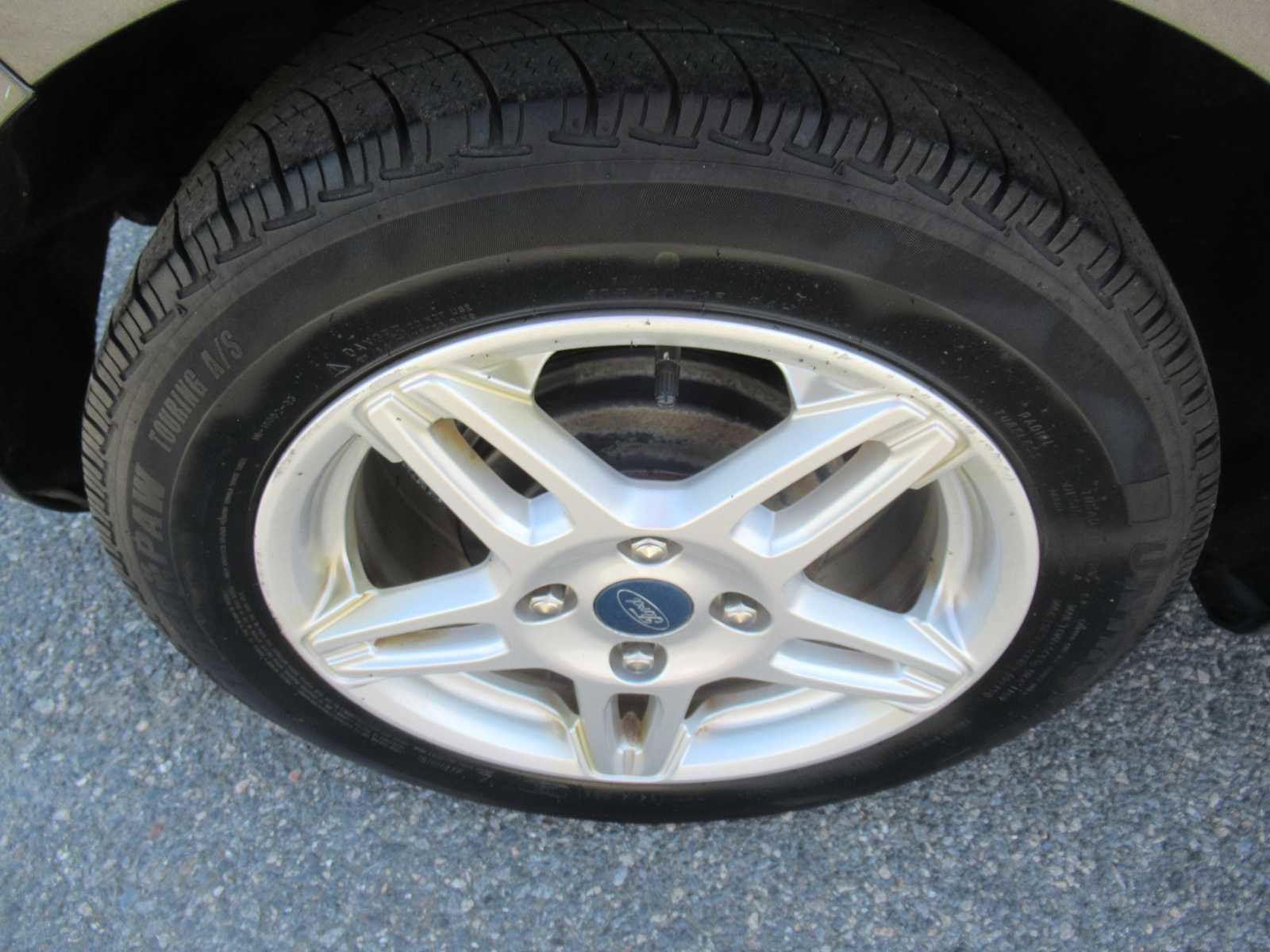 Used 2019 Ford Fiesta SE image 9