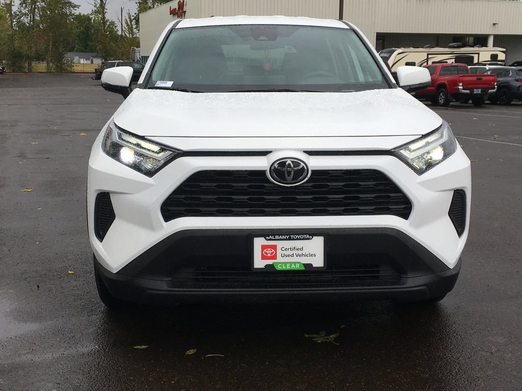 Used 2024 Toyota RAV4 LE AWD/4WD image 10