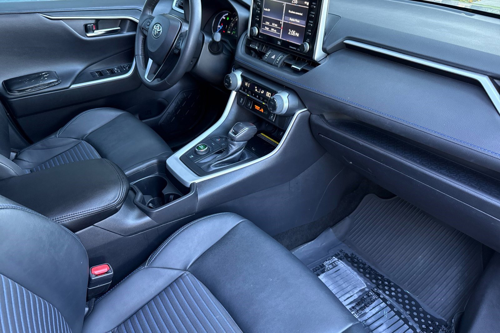 Used 2021 Toyota RAV4 XSE image 19